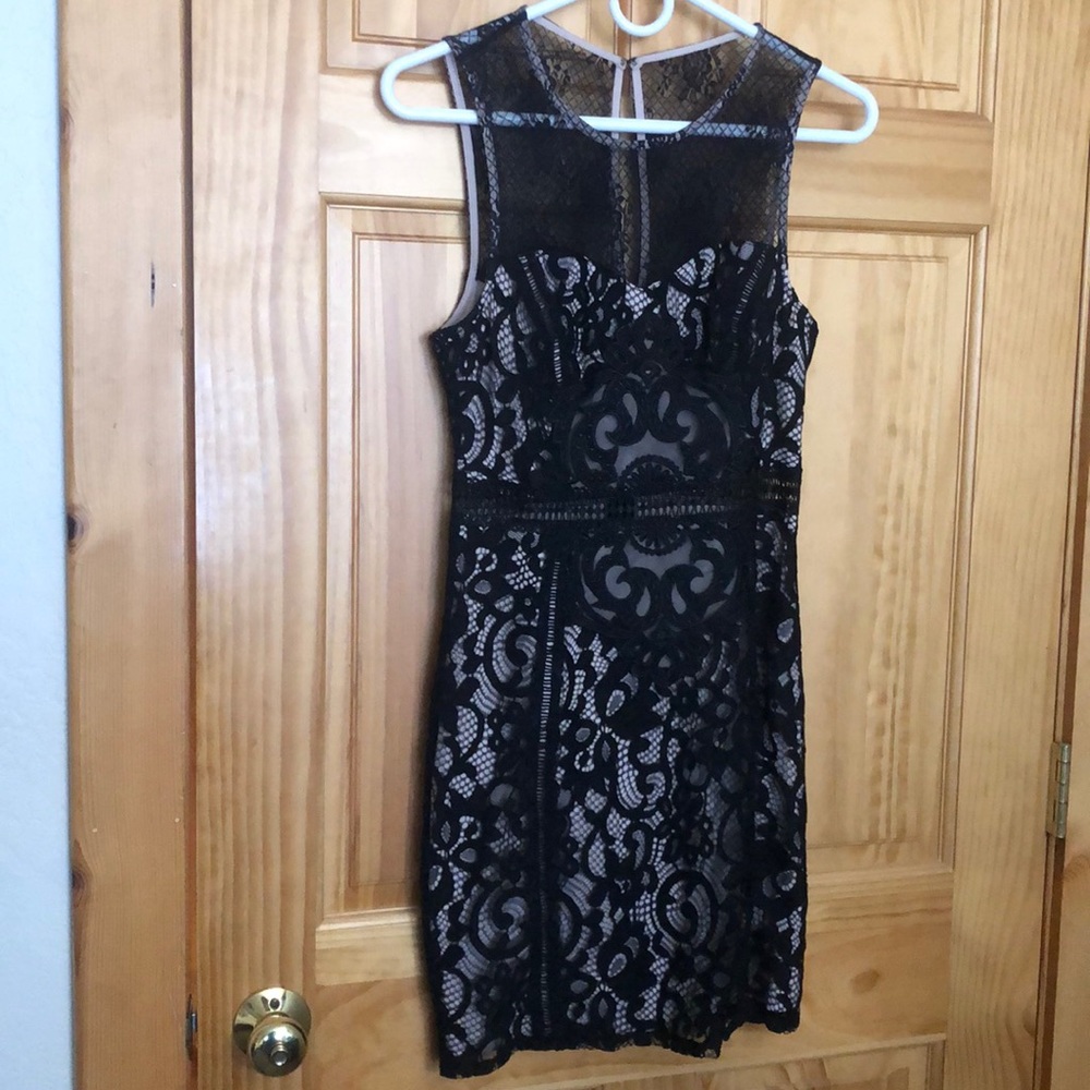Ark & Co sleeveless black lace dress